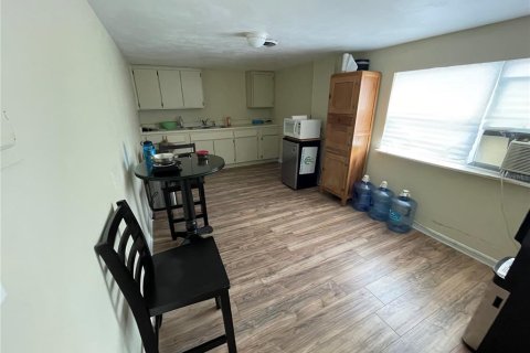 Immobilier commercial à vendre à Orlando, Floride: 855.72 m2 № 1912939 - photo 21