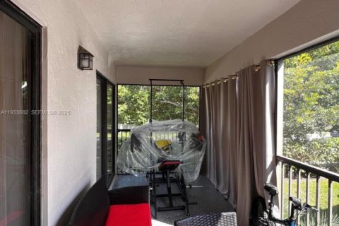 Снять в аренду кондоминиум в Хомстед, Флорида 3 спальни, 111.02м2, № 1992049 - фото 28