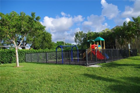 Снять в аренду кондоминиум в Хомстед, Флорида 3 спальни, 111.02м2, № 1992049 - фото 30