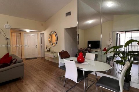 Снять в аренду кондоминиум в Хомстед, Флорида 3 спальни, 111.02м2, № 1992049 - фото 6