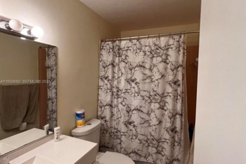 Снять в аренду кондоминиум в Хомстед, Флорида 3 спальни, 111.02м2, № 1992049 - фото 22