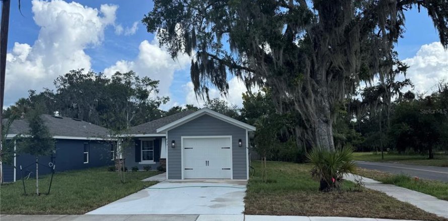 House in Eustis, Florida 3 bedrooms, 119.29 sq.m. № 1873508