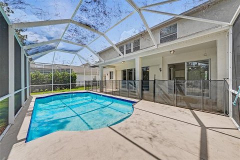 House in Lutz, Florida 5 bedrooms, 339.93 sq.m. № 2231491 - photo 29