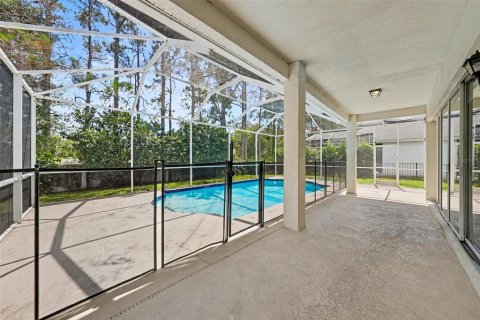 House in Lutz, Florida 5 bedrooms, 339.93 sq.m. № 2231491 - photo 27