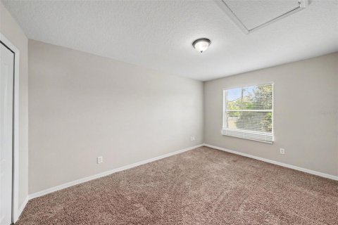 House in Lutz, Florida 5 bedrooms, 339.93 sq.m. № 2231491 - photo 22