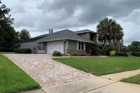 Villa ou maison à vendre à Lake Mary, Floride: 4 chambres, 217.86 m2 № 2148609 - photo 2