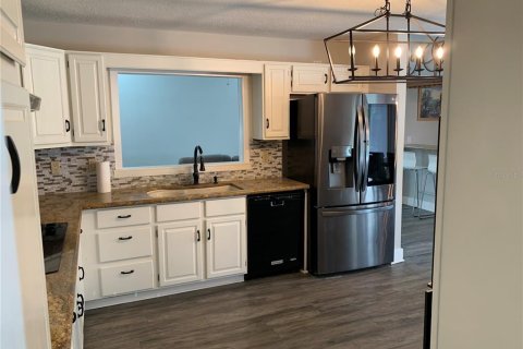 Villa ou maison à vendre à Lake Mary, Floride: 4 chambres, 217.86 m2 № 2148609 - photo 20