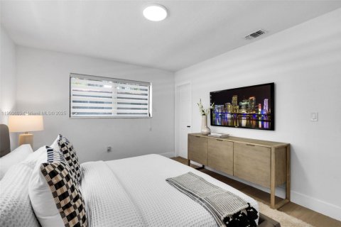 House in Fort Lauderdale, Florida 4 bedrooms, 142.51 sq.m. № 1953643 - photo 20