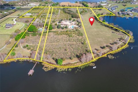Terreno en Auburndale, Florida № 2148511