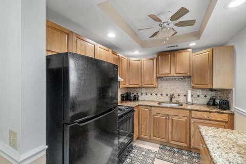 Condo in Delray Beach, Florida, 2 bedrooms  № 2389684 - photo 8