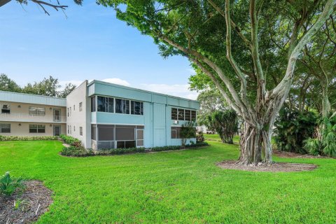 Condo in Delray Beach, Florida, 2 bedrooms  № 2389684 - photo 23