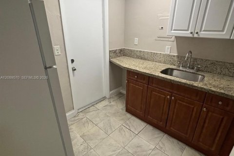 Appartement à louer à Miami, Floride: 1 chambre, 60.39 m2 № 2368103 - photo 9