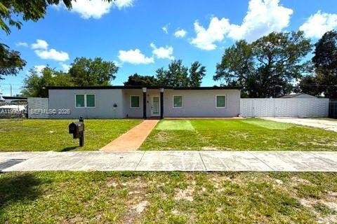 Casa en venta en Miami Gardens, Florida, 4 dormitorios, 173.82 m2 № 2058055 - foto 8
