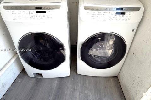 Casa en venta en Miami Gardens, Florida, 4 dormitorios, 173.82 m2 № 2058055 - foto 20