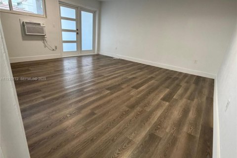 Appartement à louer à Coral Gables, Floride № 1989693 - photo 4