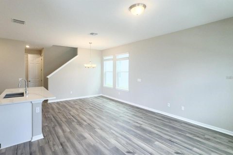 Villa ou maison à louer à Winter Garden, Floride: 3 chambres, 154.96 m2 № 2398628 - photo 3