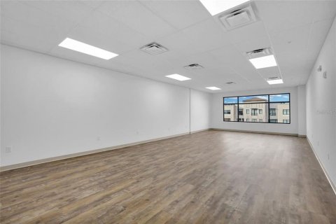 Immobilier commercial à louer à Orlando, Floride: 71.35 m2 № 1673114 - photo 5