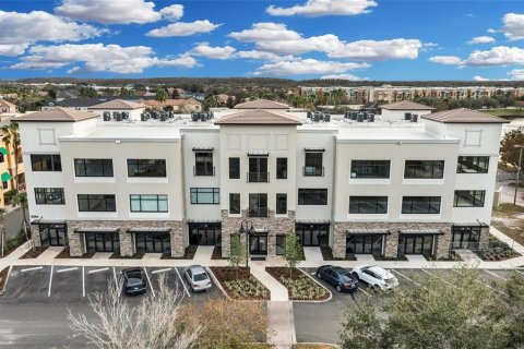 Immobilier commercial à louer à Orlando, Floride: 71.35 m2 № 1673114 - photo 1