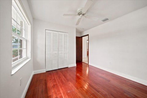 Villa ou maison à louer à Hialeah, Floride: 3 chambres, 206.34 m2 № 2178580 - photo 26