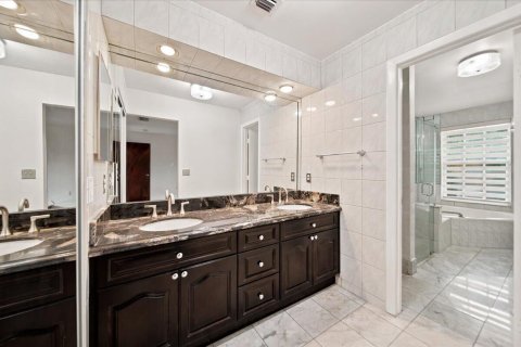 Villa ou maison à louer à Hialeah, Floride: 3 chambres, 206.34 m2 № 2178580 - photo 18