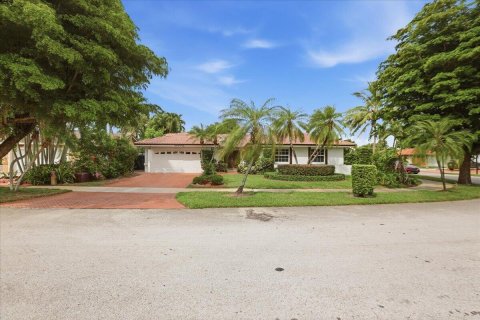 Villa ou maison à Hialeah, Floride 3 chambres, 206.34 m2 № 2178580