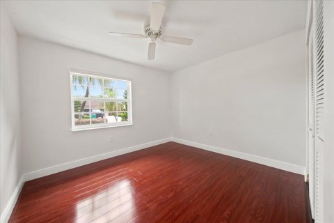 Villa ou maison à louer à Hialeah, Floride: 3 chambres, 206.34 m2 № 2178580 - photo 27