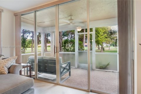 Copropriété à vendre à Tamarac, Floride: 2 chambres, 105.26 m2 № 1970476 - photo 14