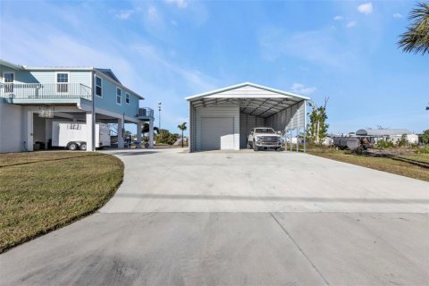 Casa en venta en Port Charlotte, Florida, 2 dormitorios, 149.76 m2 № 1566884 - foto 23