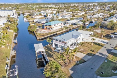Casa en venta en Port Charlotte, Florida, 2 dormitorios, 149.76 m2 № 1566884 - foto 25