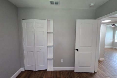 Casa en alquiler en Orlando, Florida, 3 dormitorios, 91.88 m2 № 1833408 - foto 14