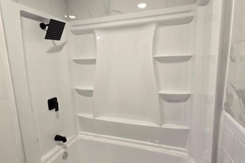 Casa en alquiler en Orlando, Florida, 3 dormitorios, 91.88 m2 № 1833408 - foto 12