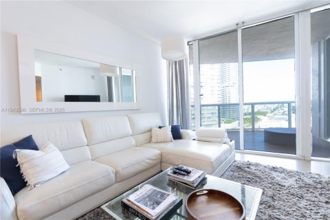 Condo in Miami Beach, Florida, 2 bedrooms  № 2059945