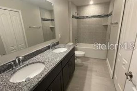 Villa ou maison à louer à Saint Cloud, Floride: 4 chambres, 287.63 m2 № 2290982 - photo 11