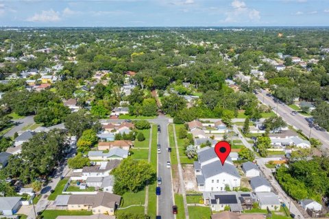 Casa en venta en Saint Petersburg, Florida, 5 dormitorios, 275.36 m2 № 1903083 - foto 14