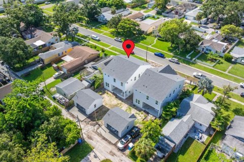 Casa en venta en Saint Petersburg, Florida, 5 dormitorios, 275.36 m2 № 1903083 - foto 17