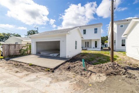 Casa en venta en Saint Petersburg, Florida, 5 dormitorios, 275.36 m2 № 1903083 - foto 10