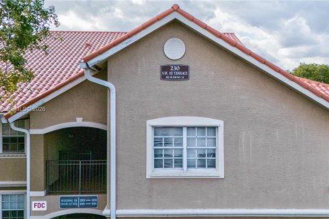 Condo in Pembroke Pines, Florida, 3 bedrooms № 2030797 - photo 26