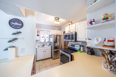 Casa en venta en Marathon, Florida, 4 dormitorios, 134.52 m2 № 2035316 - foto 14