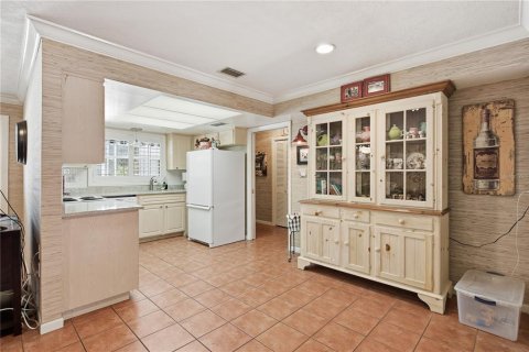 House in Palm Harbor, Florida 3 bedrooms, 154.22 sq.m. № 2412614 - photo 14
