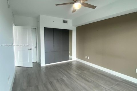 Снять в аренду кондоминиум в Санни-Айлс-Бич, Флорида 3 спальни, 162.86м2, № 1993106 - фото 15