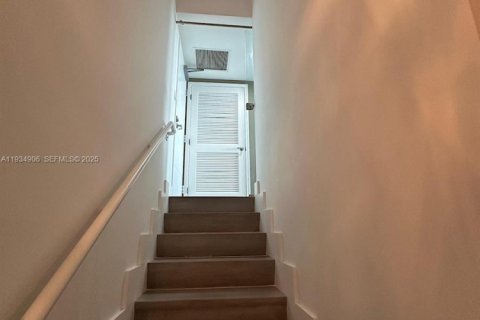 Снять в аренду кондоминиум в Санни-Айлс-Бич, Флорида 3 спальни, 162.86м2, № 1993106 - фото 18