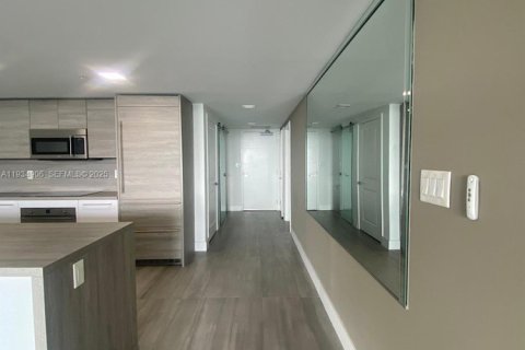 Снять в аренду кондоминиум в Санни-Айлс-Бич, Флорида 3 спальни, 162.86м2, № 1993106 - фото 5