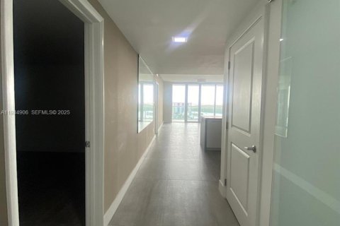 Снять в аренду кондоминиум в Санни-Айлс-Бич, Флорида 3 спальни, 162.86м2, № 1993106 - фото 8