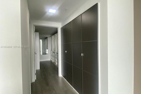 Снять в аренду кондоминиум в Санни-Айлс-Бич, Флорида 3 спальни, 162.86м2, № 1993106 - фото 22