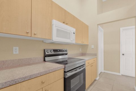 Casa en venta en Port St. Lucie, Florida, 3 dormitorios, 170.75 m2 № 2181745 - foto 17