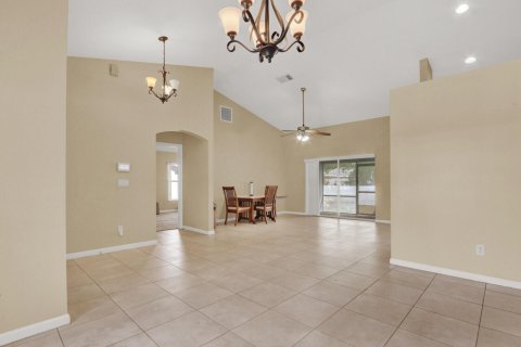 Casa en venta en Port St. Lucie, Florida, 3 dormitorios, 170.75 m2 № 2181745 - foto 11