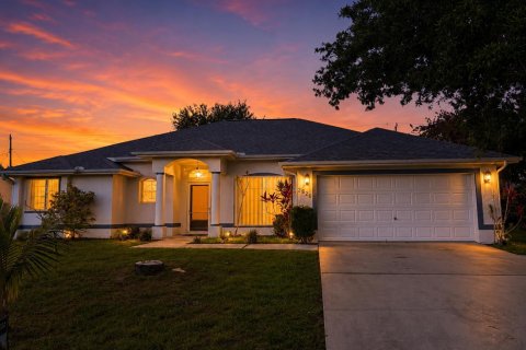 Villa ou maison à Port St. Lucie, Floride 3 chambres, 170.75 m2 № 2181745