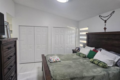 Купить таунхаус в Хайалиа, Флорида 2 спальни, 99.5м2, № 2036010 - фото 17