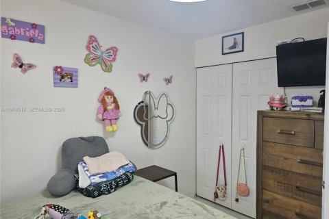 Купить таунхаус в Хайалиа, Флорида 2 спальни, 99.5м2, № 2036010 - фото 24