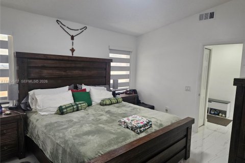 Купить таунхаус в Хайалиа, Флорида 2 спальни, 99.5м2, № 2036010 - фото 16